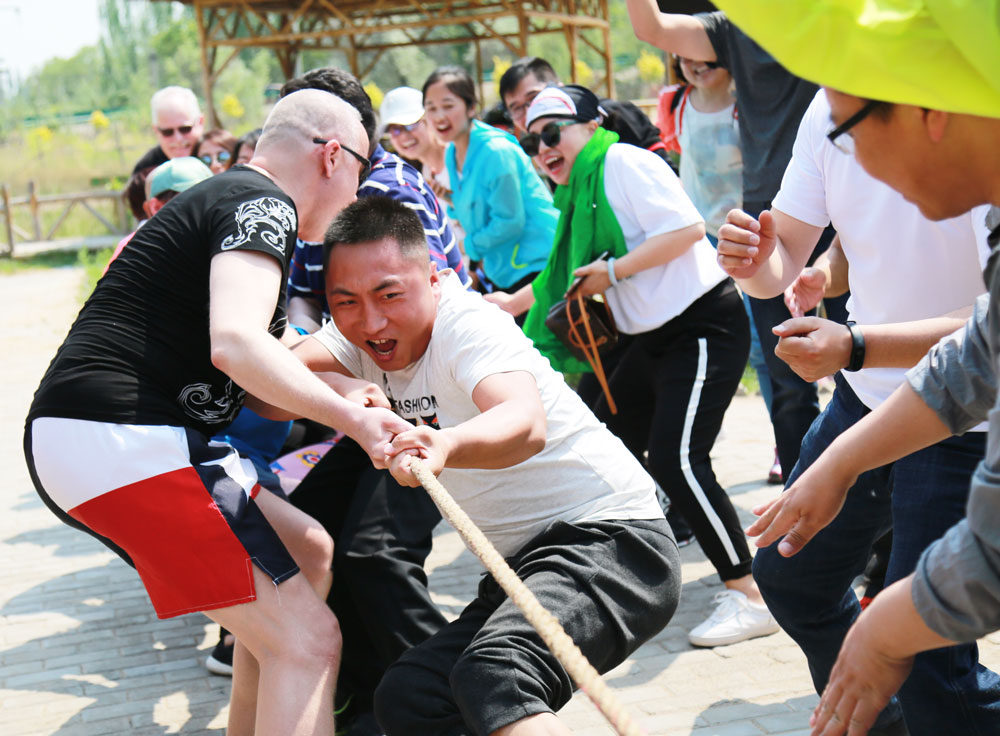 Staff Tug of War Contest, a Success