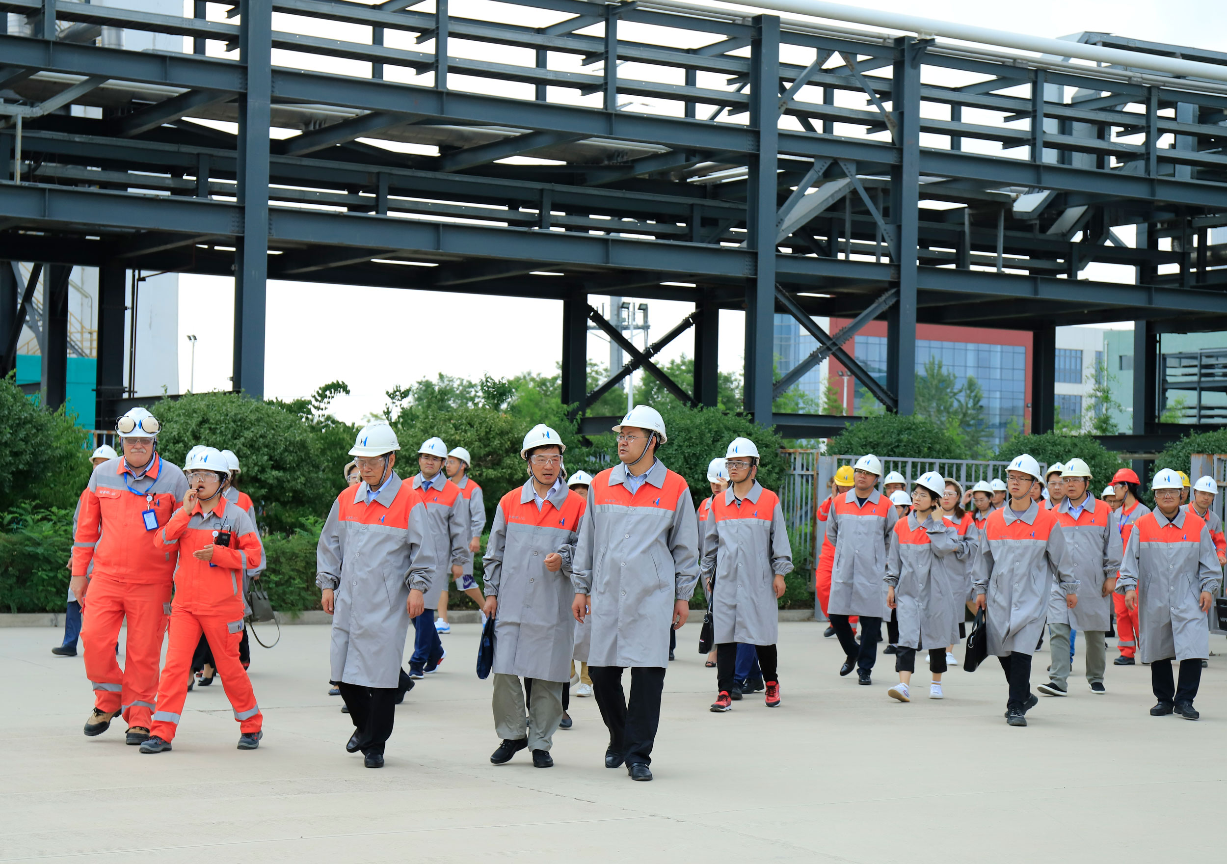 Director of the Department of Emergencies of the Emergency Management Department of the Autonomous Region and representatives of Yinchuan Municipal People’s Congress and CPPCC members surveyed Hanas LNG Factory