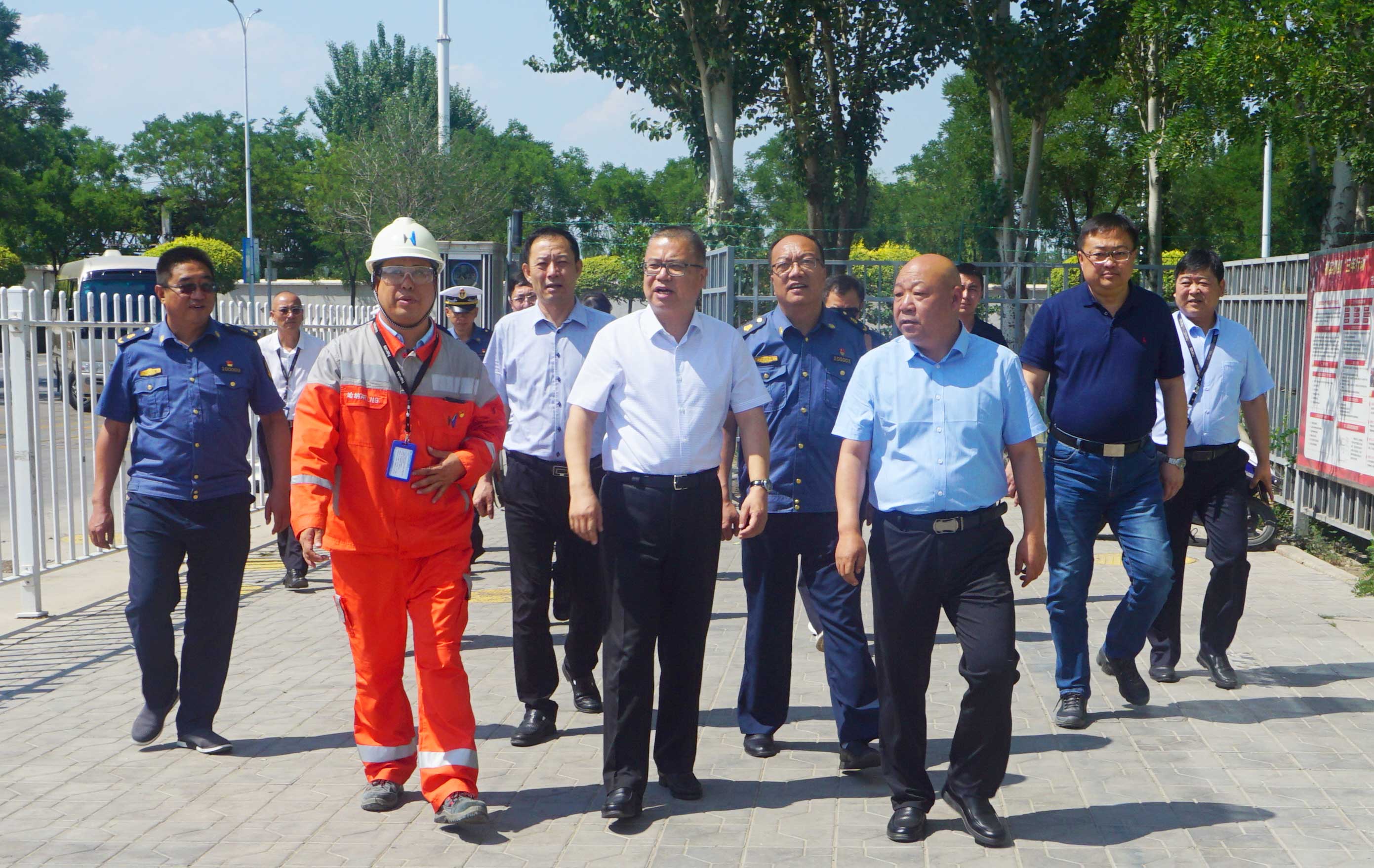 Yong Hui, vice mayor of Yinchuan, and his delegation visited Hanas logistics
