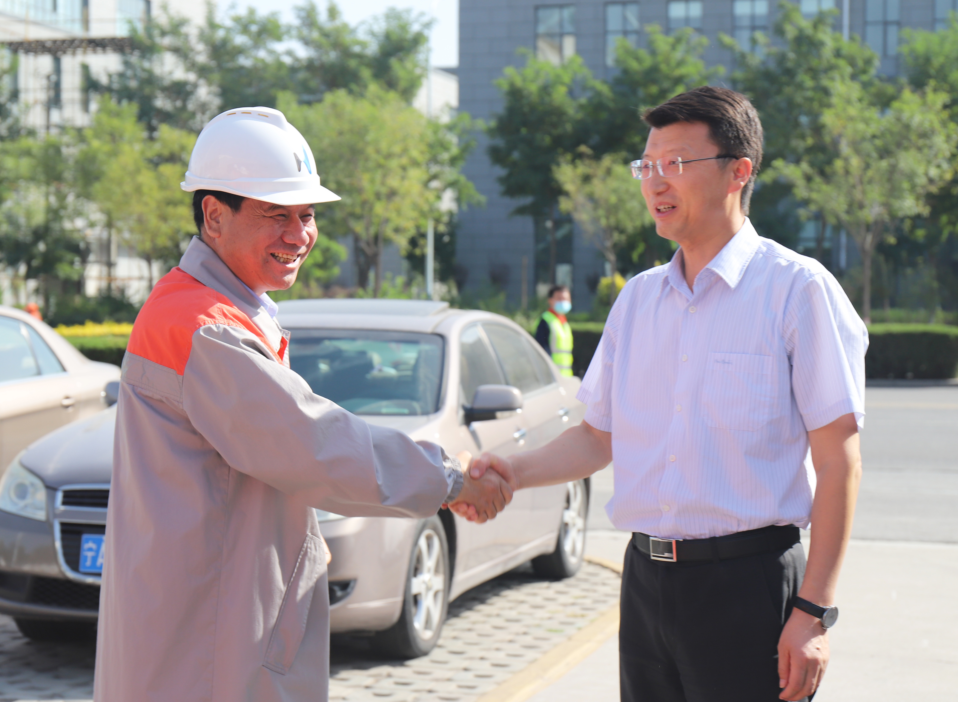 Leaders of relevant departments in Yinchuan visited Hanas LNG to inspect and guide safety production